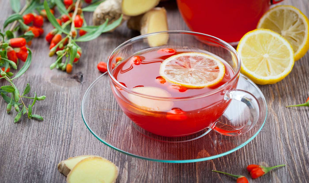 Goji, rosehip and fennel iced tea