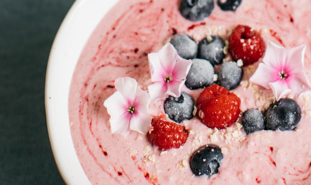 A banana and berry smoothie