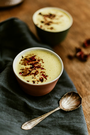 tumuric smoothie in a glass